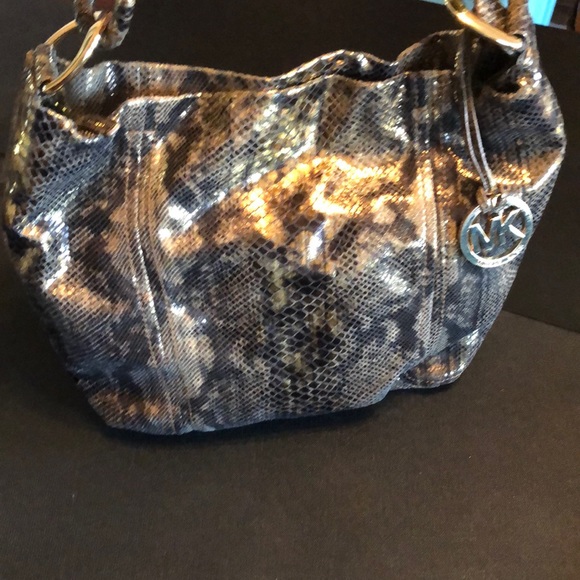 Michael Kors Python 🐍 shoulder bag⭐️ Make offer!! - Picture 4 of 8